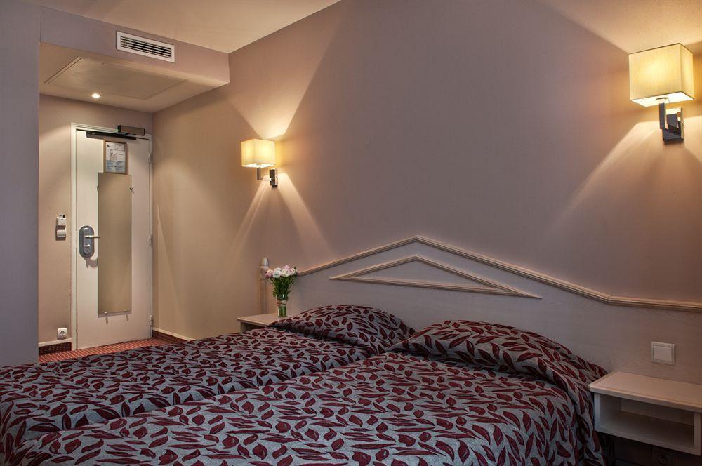 Hotel Eugenie Париж Екстериор снимка