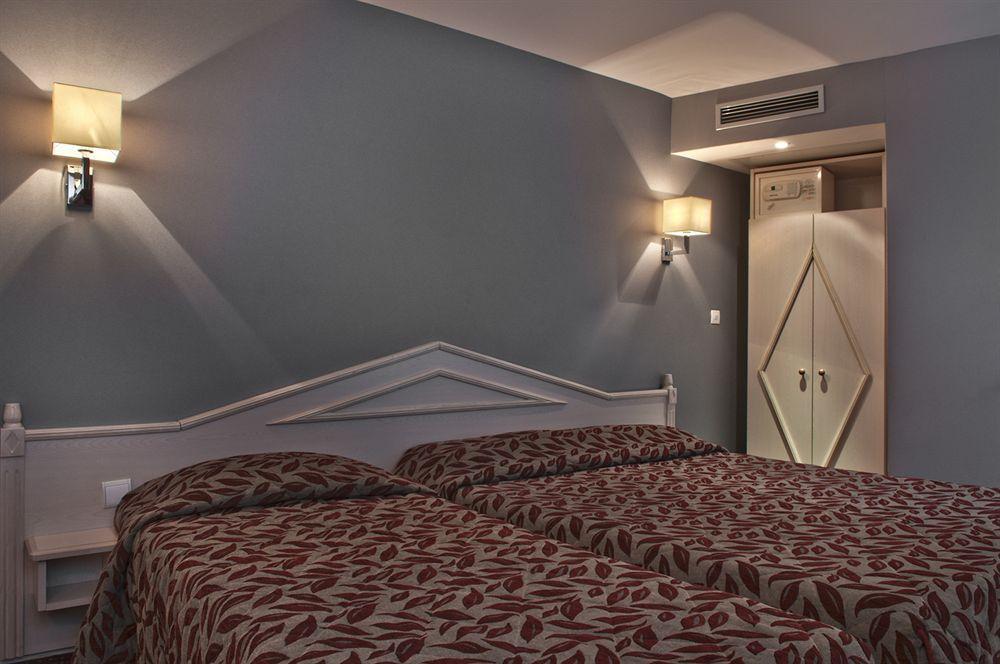 Hotel Eugenie Париж Екстериор снимка